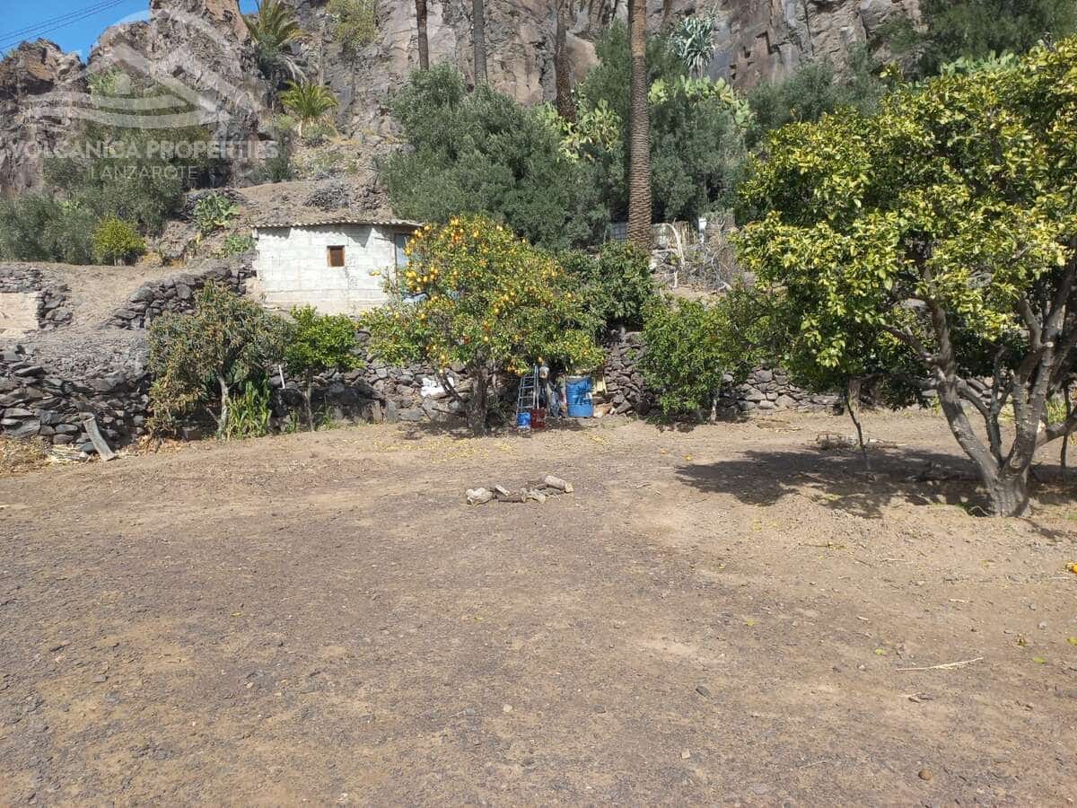 Tontti myytävänä paikassa Santa Lucia de Tirajana - 98 000 € (Ref: 8967850)