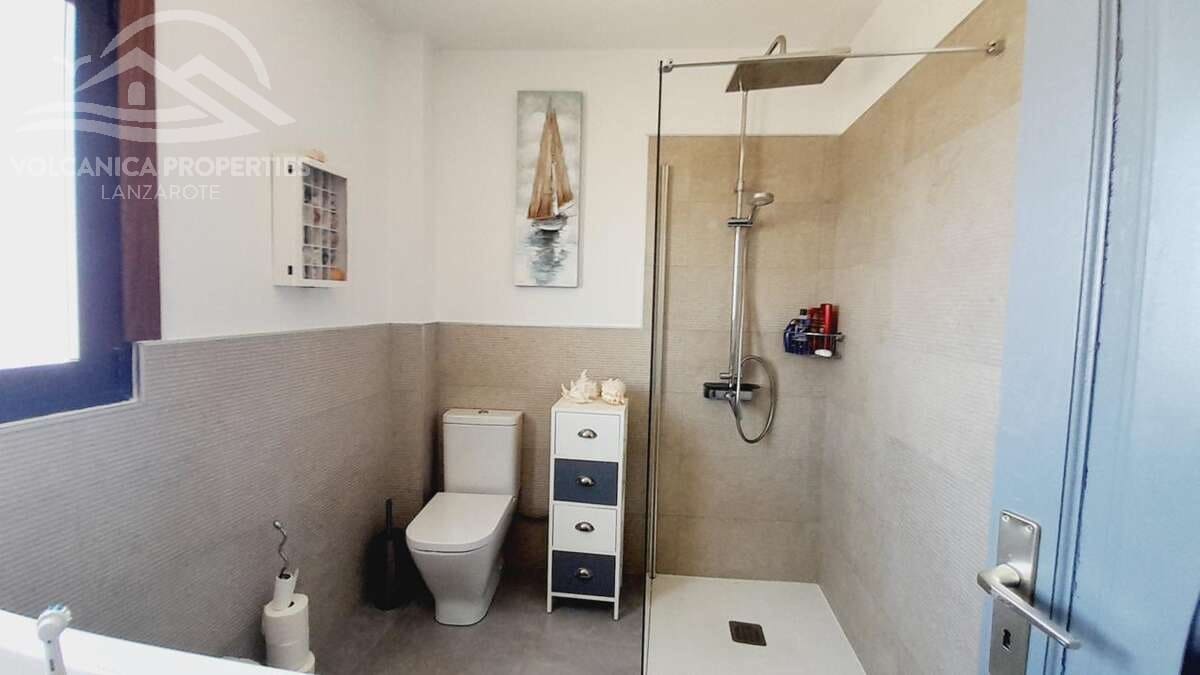 6 soveværelse Villa til salg i Guime med swimmingpool garage - € 790.000 (Ref: 9024391)