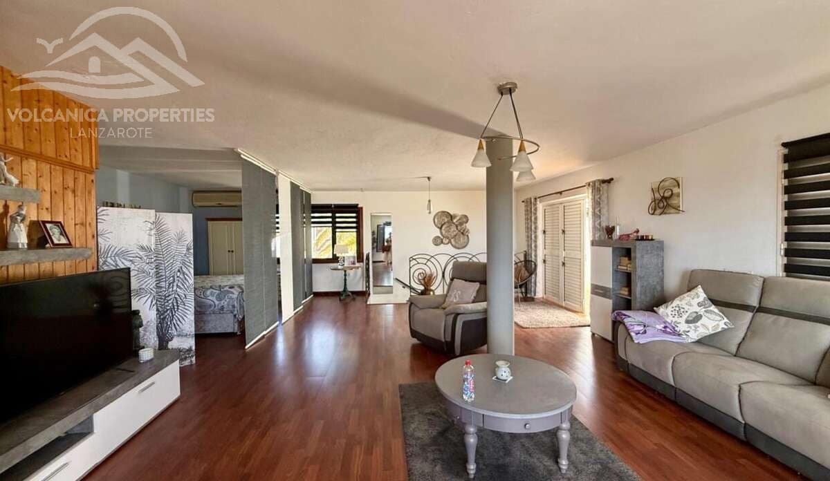 6 soveværelse Villa til salg i Guime med swimmingpool garage - € 790.000 (Ref: 9024391)