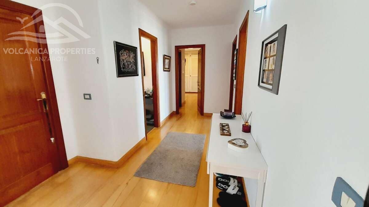 6 soverom Villa til salgs i Guime med svømmebasseng garasje - € 790 000 (Ref: 9024391)