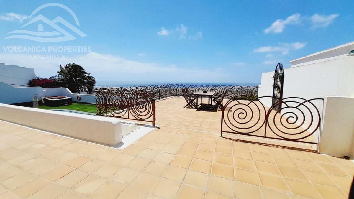 6 soverom Villa til salgs i Guime med svømmebasseng garasje - € 790 000 (Ref: 9024391)