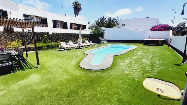 6 bedroom Villa for sale in Guime, San Bartolomé with pool garage - € 790,000 (Ref: 9024391)