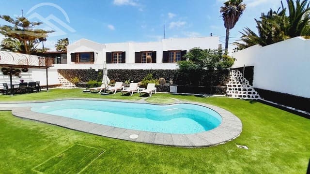 6 bedroom Villa for sale in Guime, San Bartolomé with pool garage - € 790,000 (Ref: 9024391)
