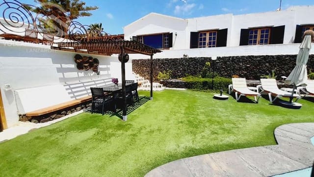 6 bedroom Villa for sale in Guime, San Bartolomé with pool garage - € 790,000 (Ref: 9024391)
