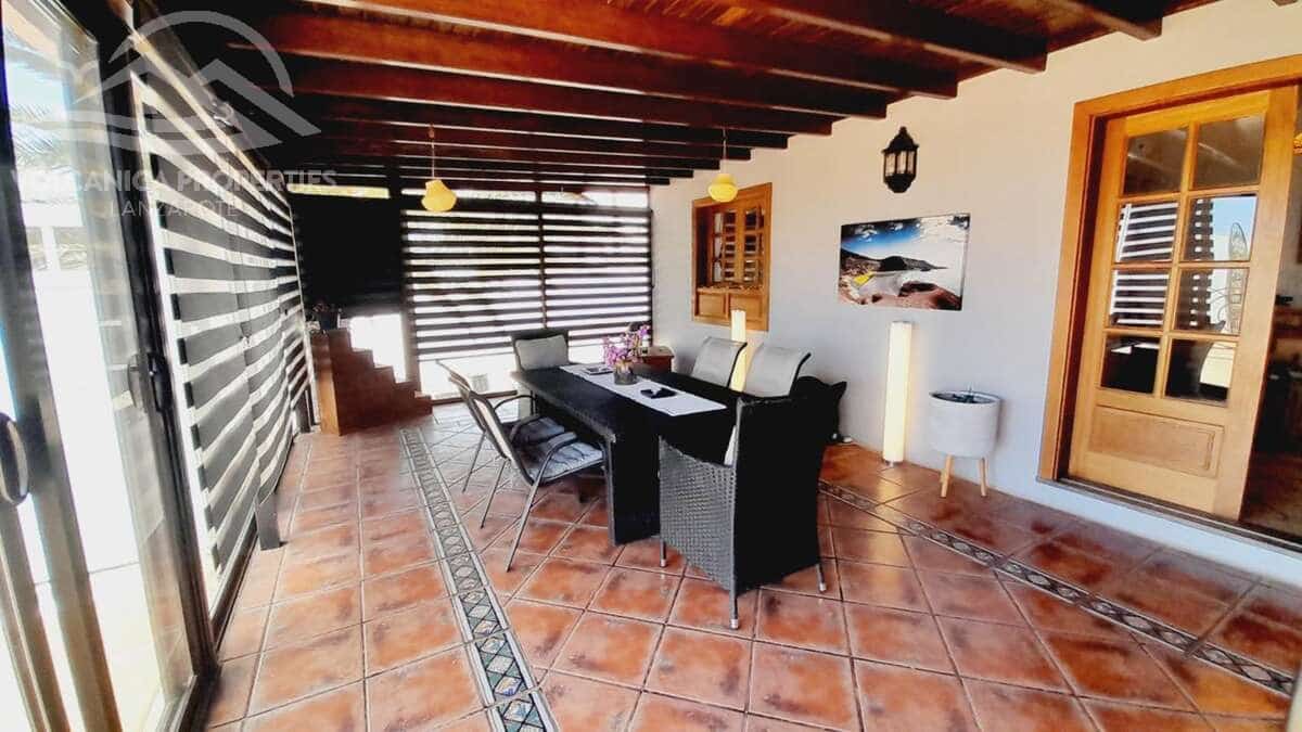 6 soverom Villa til salgs i Guime med svømmebasseng garasje - € 790 000 (Ref: 9024391)