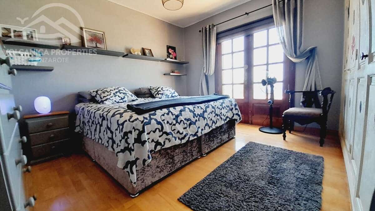 6 soverom Villa til salgs i Guime med svømmebasseng garasje - € 790 000 (Ref: 9024391)