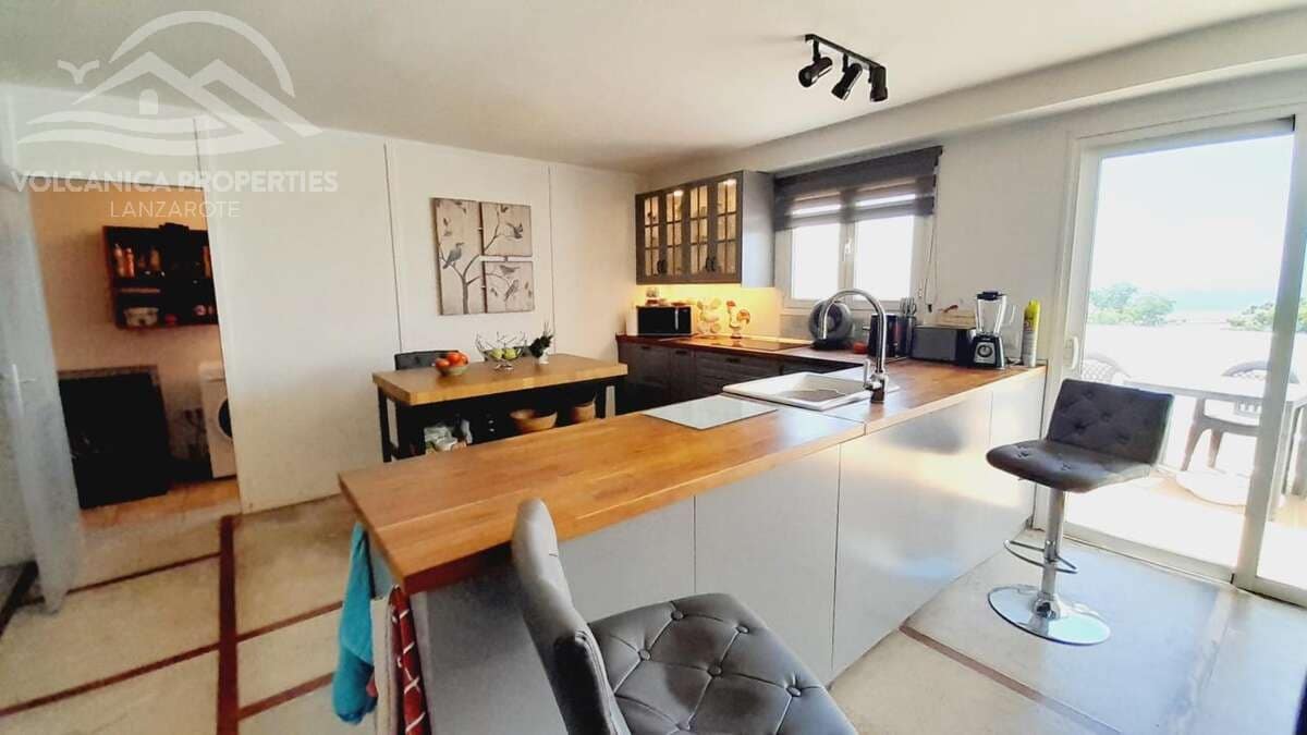 6 soverom Villa til salgs i Guime med svømmebasseng garasje - € 790 000 (Ref: 9024391)