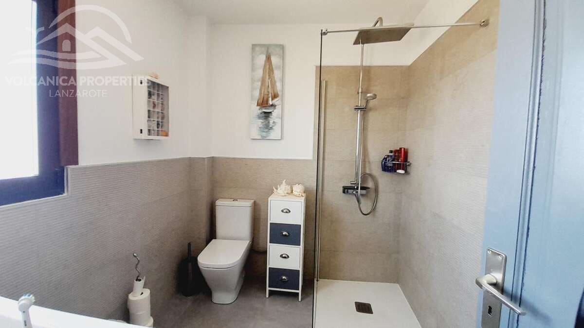6 soverom Villa til salgs i Guime med svømmebasseng garasje - € 790 000 (Ref: 9024391)