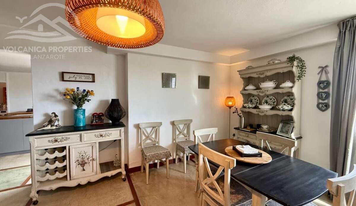 6 soverom Villa til salgs i Guime med svømmebasseng garasje - € 790 000 (Ref: 9024391)