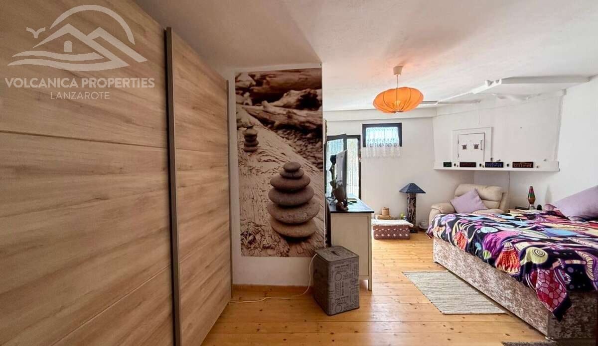 6 soverom Villa til salgs i Guime med svømmebasseng garasje - € 790 000 (Ref: 9024391)