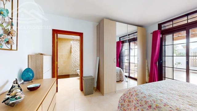 3 chambre Villa/Maison à vendre à Playa Blanca, Yaiza avec piscine garage - 475 000 € (Ref: 9106205)