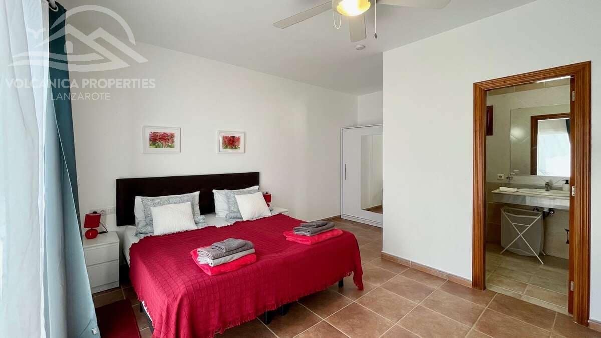 3 soveværelse Villa til salg i Playa Blanca med swimmingpool garage - € 549.000 (Ref: 9141250)