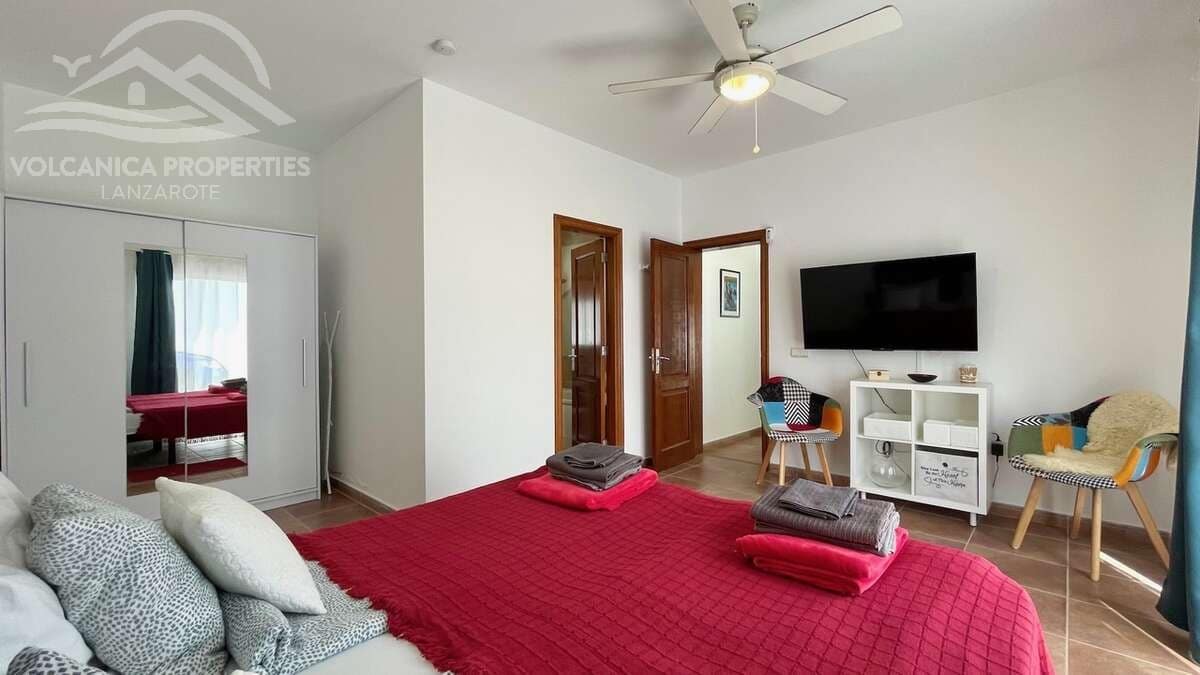 3 soveværelse Villa til salg i Playa Blanca med swimmingpool garage - € 549.000 (Ref: 9141250)