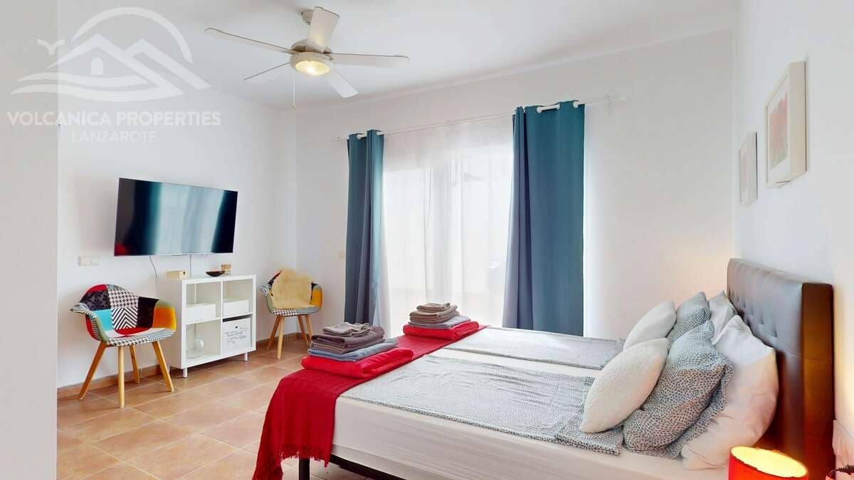 3 soveværelse Villa til salg i Playa Blanca med swimmingpool garage - € 549.000 (Ref: 9141250)