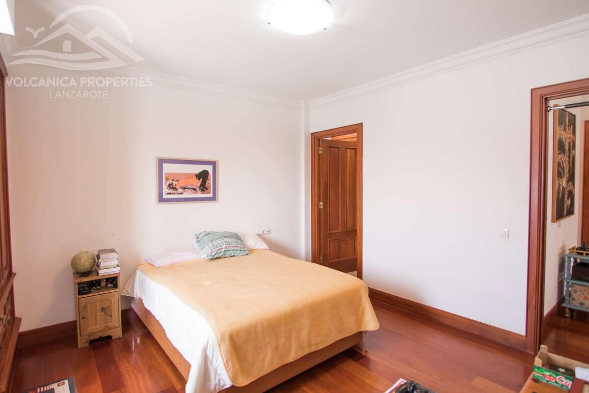 4 soveværelse Villa til salg i Macher med swimmingpool garage - € 1.050.000 (Ref: 9143762)