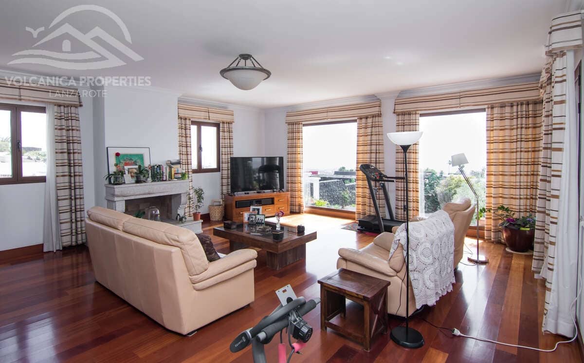 4 soveværelse Villa til salg i Macher med swimmingpool garage - € 1.050.000 (Ref: 9143762)