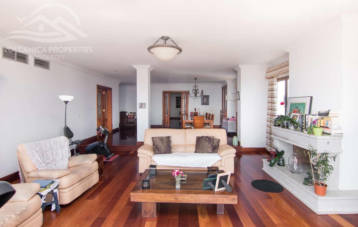 4 soveværelse Villa til salg i Macher med swimmingpool garage - € 1.050.000 (Ref: 9143762)