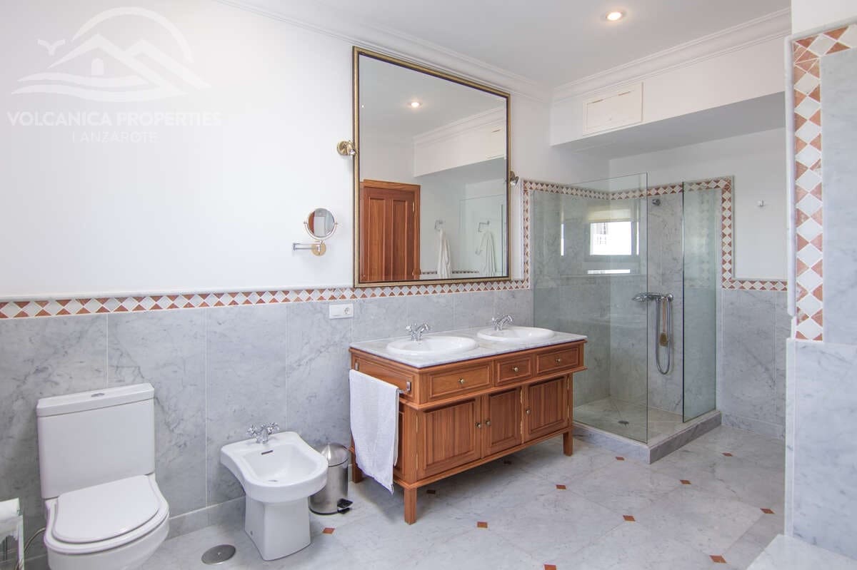 4 soveværelse Villa til salg i Macher med swimmingpool garage - € 1.050.000 (Ref: 9143762)