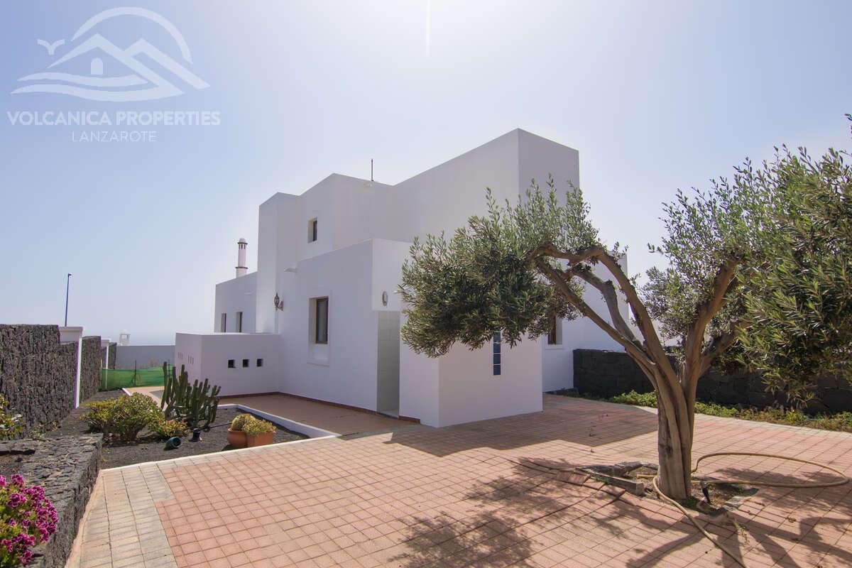 4 soveværelse Villa til salg i Macher med swimmingpool garage - € 1.050.000 (Ref: 9143762)