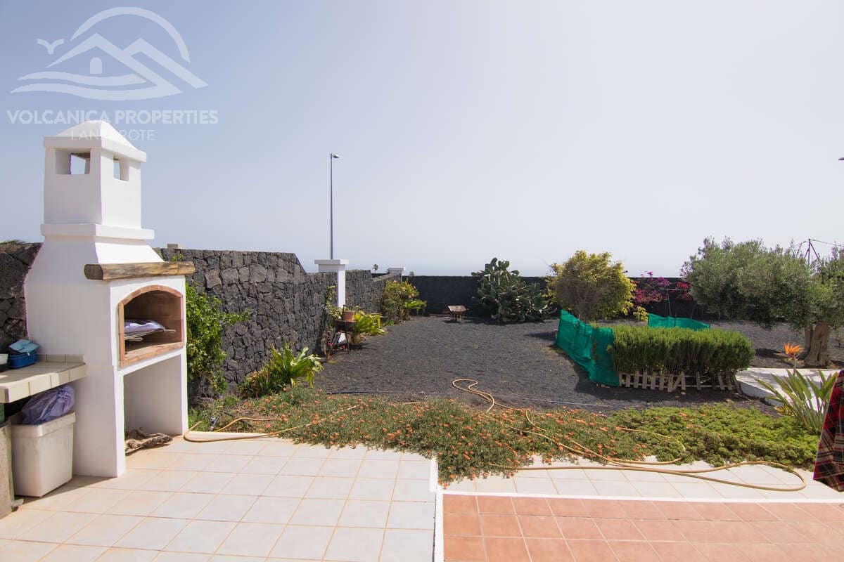 4 soveværelse Villa til salg i Macher med swimmingpool garage - € 1.050.000 (Ref: 9143762)