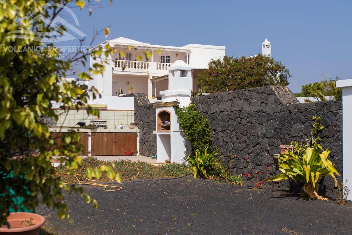 4 soveværelse Villa til salg i Macher med swimmingpool garage - € 1.050.000 (Ref: 9143762)