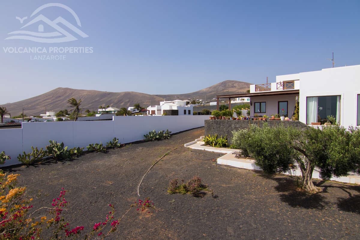 4 soveværelse Villa til salg i Macher med swimmingpool garage - € 1.050.000 (Ref: 9143762)