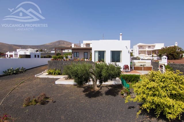 4 soveværelse Villa til salg i Macher, Tías med swimmingpool garage - € 1.050.000 (Ref: 9143762)