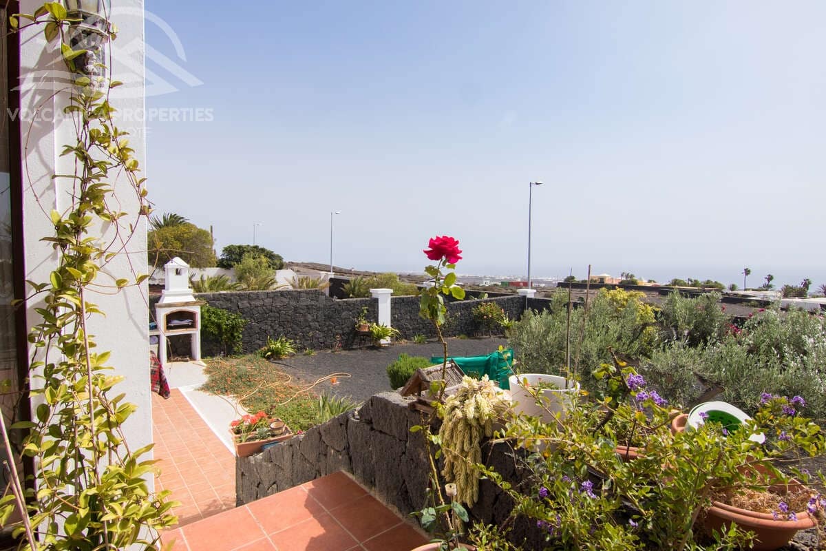 4 chambre Villa/Maison à vendre à Macher avec piscine garage - 1 050 000 € (Ref: 9143762)