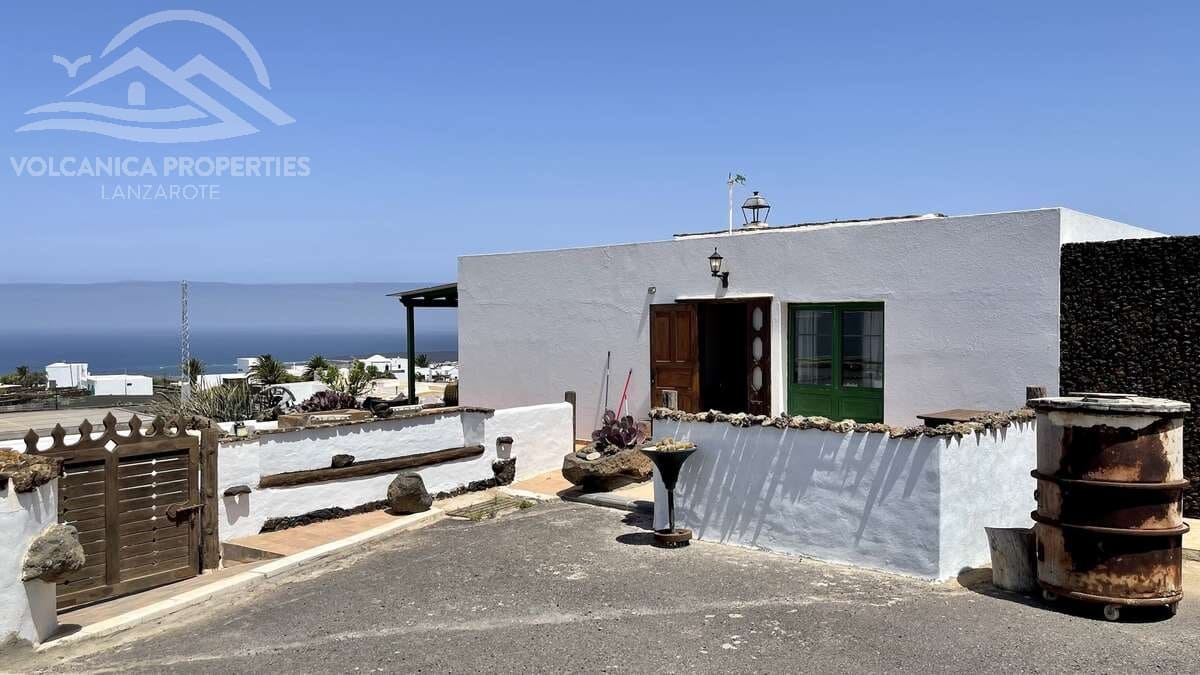 3 soveværelse Villa til salg i Las Brenas med garage - € 990.000 (Ref: 9176041)