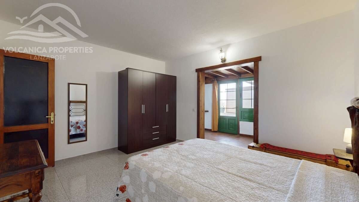 3 soveværelse Villa til salg i Las Brenas med garage - € 990.000 (Ref: 9176041)