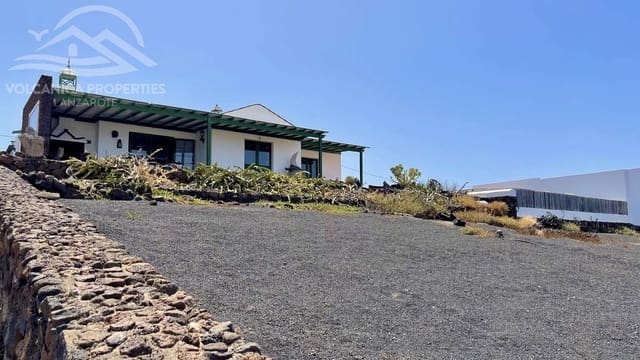 3 soveværelse Villa til salg i Las Brenas, Yaiza med garage - € 990.000 (Ref: 9176041)