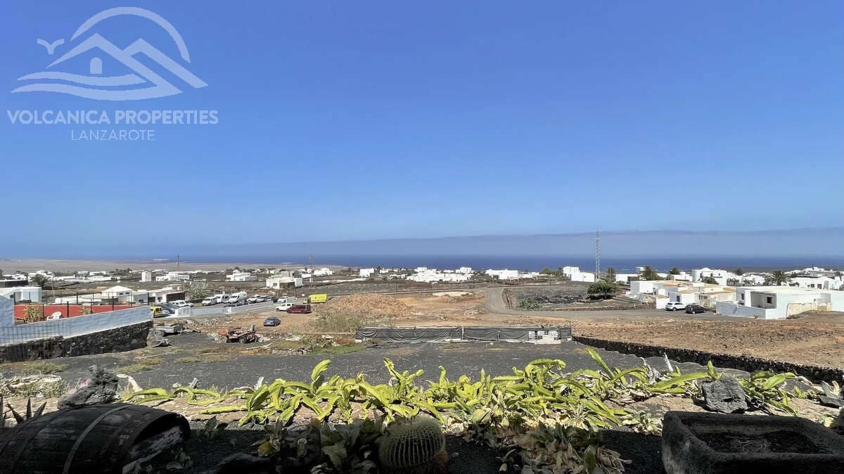 3 soveværelse Villa til salg i Las Brenas med garage - € 990.000 (Ref: 9176041)