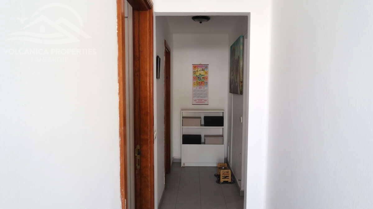 2 soveværelse Lejlighed til salg i Puerto del Carmen med swimmingpool - € 235.000 (Ref: 9180727)