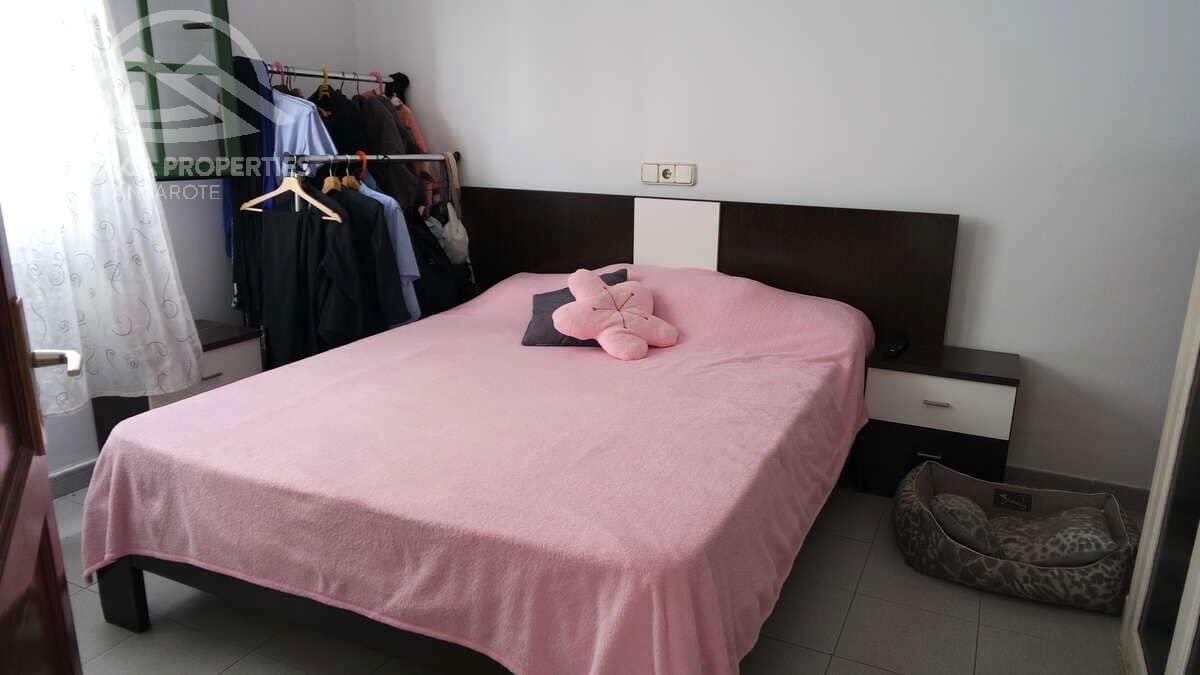 2 soveværelse Lejlighed til salg i Puerto del Carmen med swimmingpool - € 235.000 (Ref: 9180727)