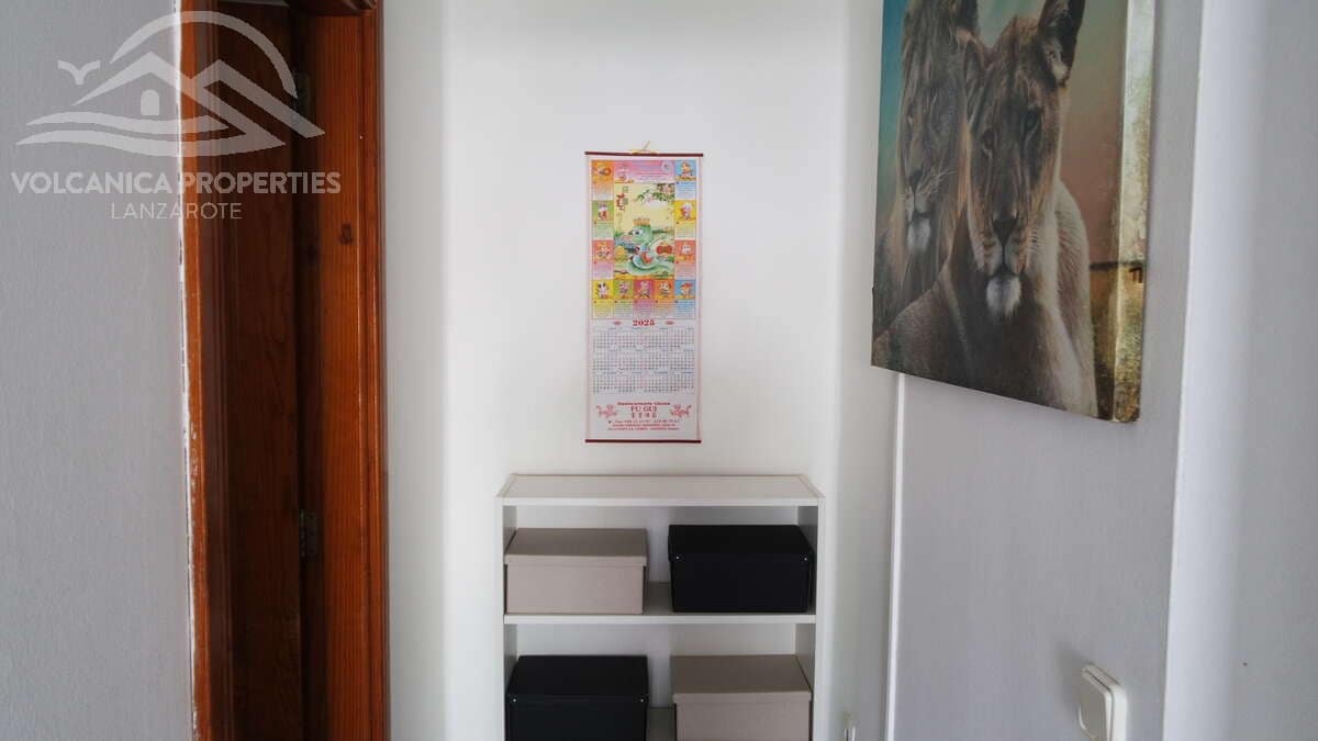 2 soveværelse Lejlighed til salg i Puerto del Carmen med swimmingpool - € 235.000 (Ref: 9180727)