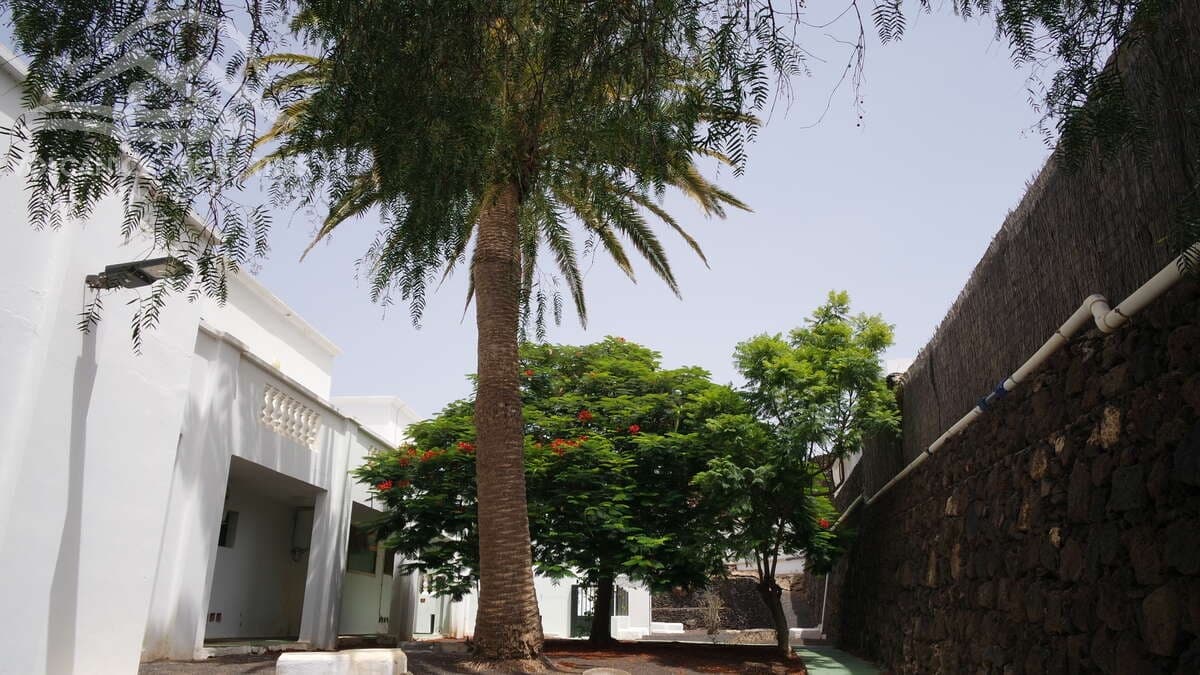 2 soveværelse Lejlighed til salg i Puerto del Carmen med swimmingpool - € 235.000 (Ref: 9180727)