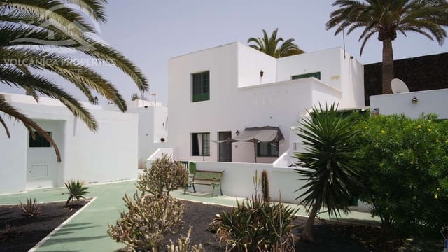 2 soveværelse Lejlighed til salg i Puerto del Carmen, Tías med swimmingpool - € 235.000 (Ref: 9180727)