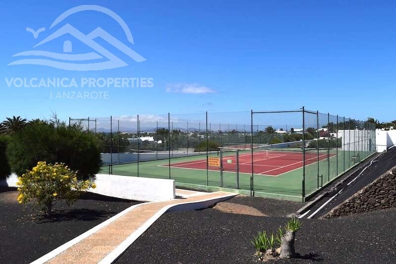 3 soveværelse Villa til salg i Playa Blanca med swimmingpool garage - € 840.000 (Ref: 9425585)