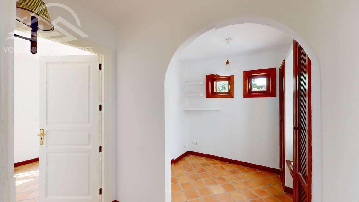 3 soveværelse Villa til salg i Playa Blanca med swimmingpool garage - € 840.000 (Ref: 9425585)