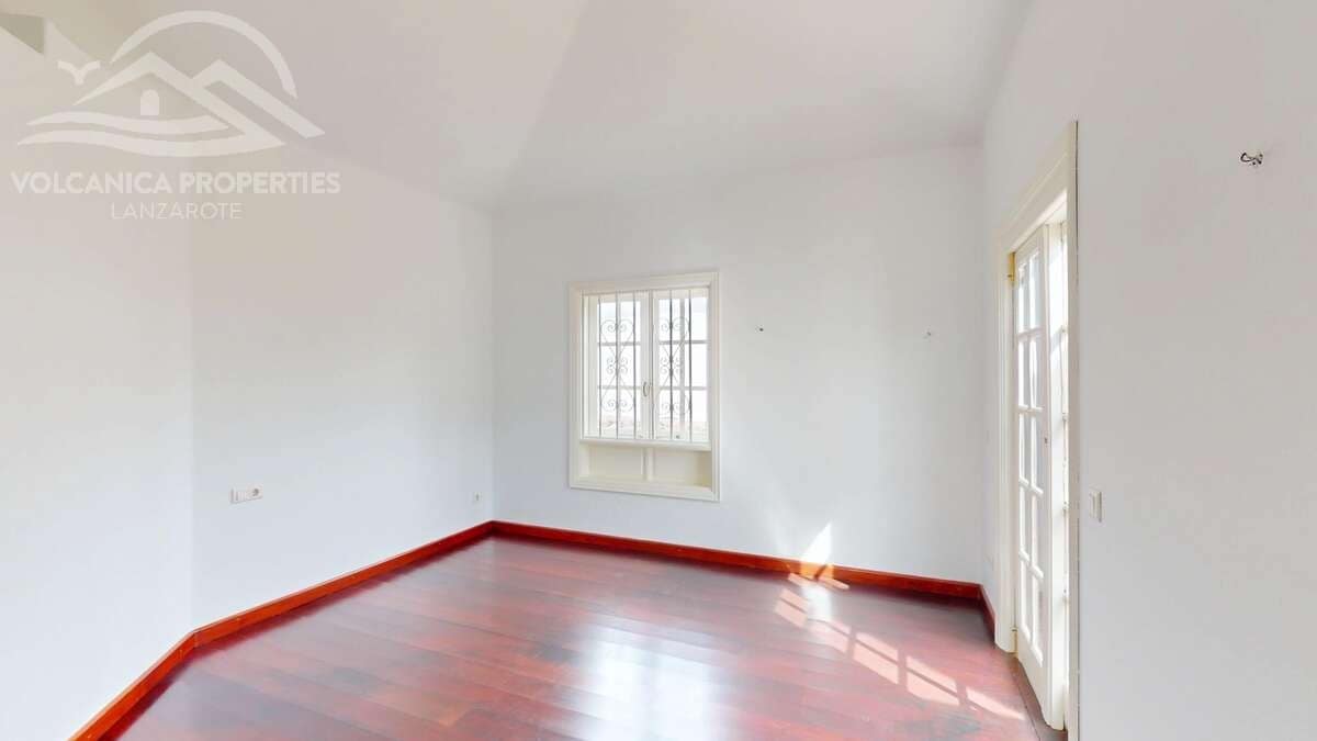 3 soveværelse Villa til salg i Playa Blanca med swimmingpool garage - € 840.000 (Ref: 9425585)