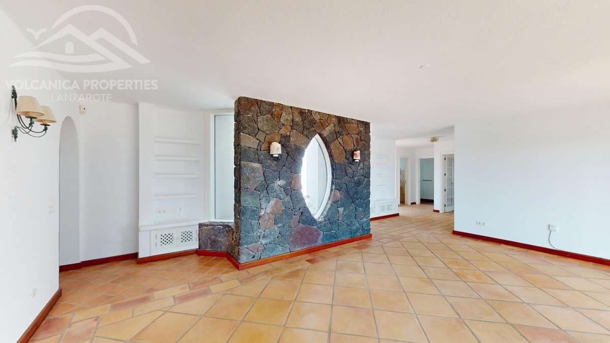 3 soveværelse Villa til salg i Playa Blanca med swimmingpool garage - € 840.000 (Ref: 9425585)