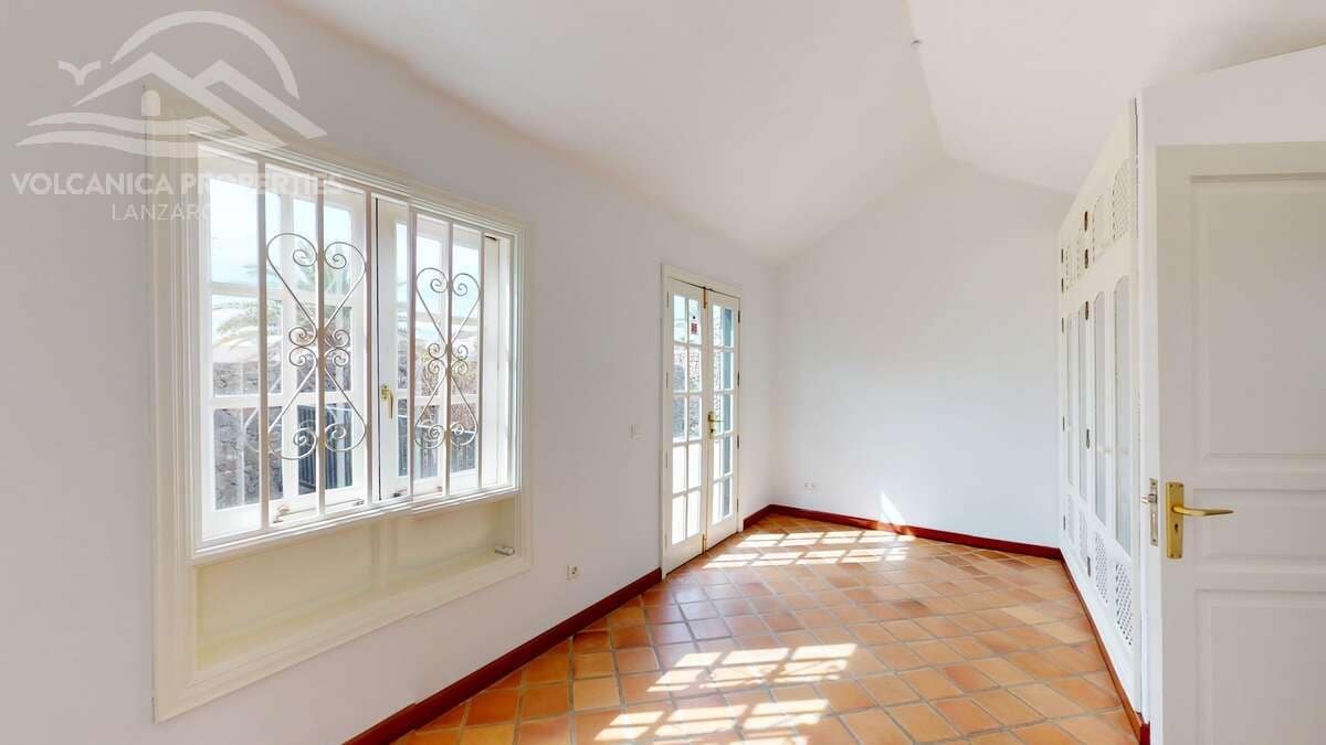 3 soveværelse Villa til salg i Playa Blanca med swimmingpool garage - € 840.000 (Ref: 9425585)