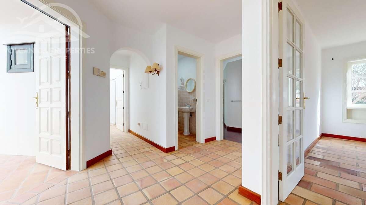 3 soveværelse Villa til salg i Playa Blanca med swimmingpool garage - € 840.000 (Ref: 9425585)