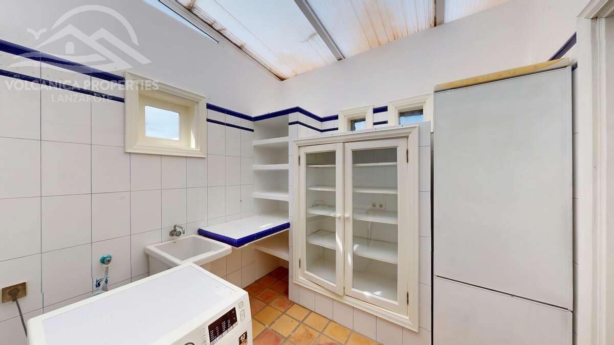 3 soveværelse Villa til salg i Playa Blanca med swimmingpool garage - € 840.000 (Ref: 9425585)