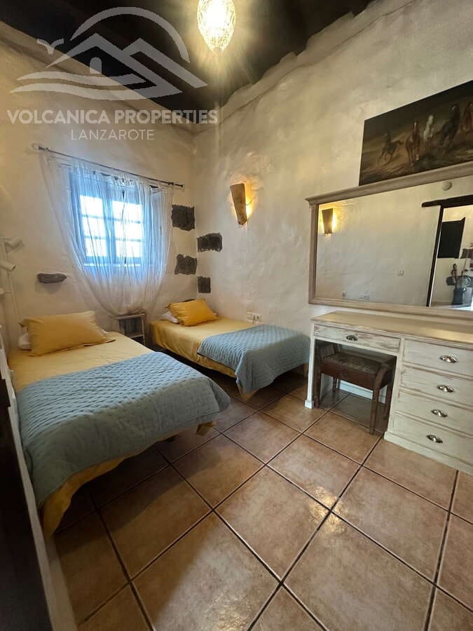5 sypialnia Willa na sprzedaż w Tiagua z basenem - 895 000 € (Ref: 9448572)
