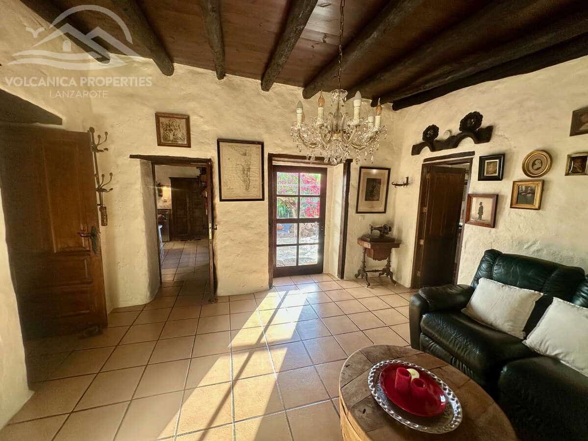 5 sypialnia Willa na sprzedaż w Tiagua z basenem - 895 000 € (Ref: 9448572)