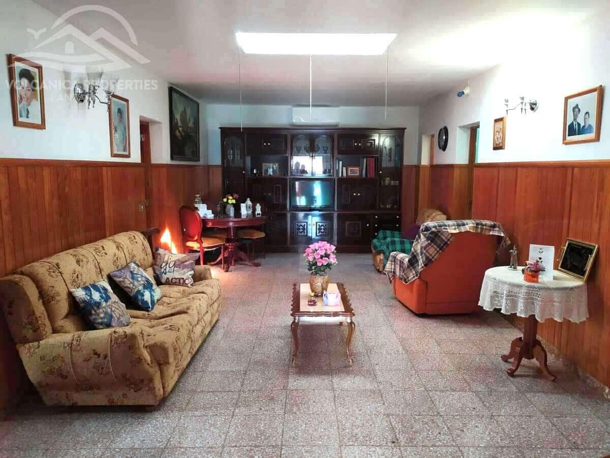 4 slaapkamer Villa te koop in Rosiana met garage - € 325.000 (Ref: 9471056)