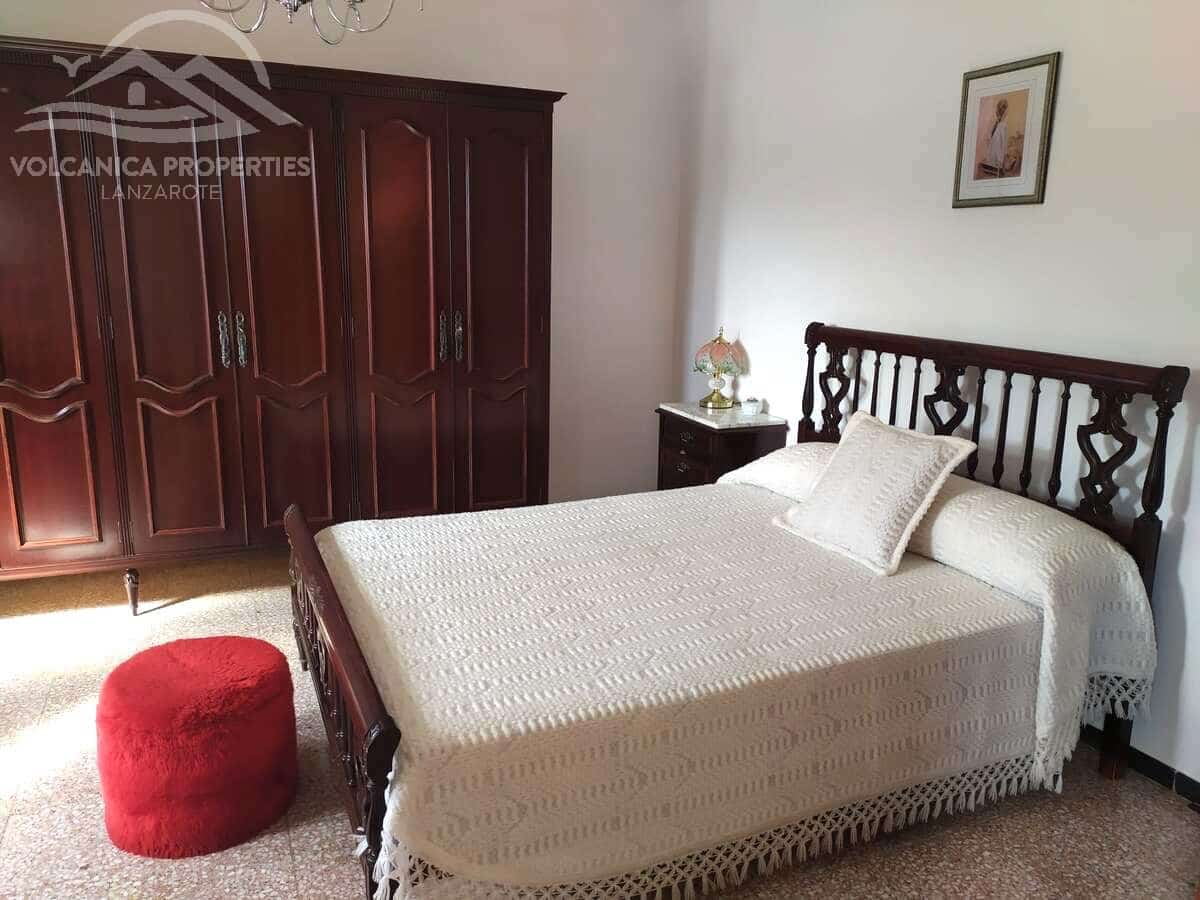 4 slaapkamer Villa te koop in Rosiana met garage - € 325.000 (Ref: 9471056)