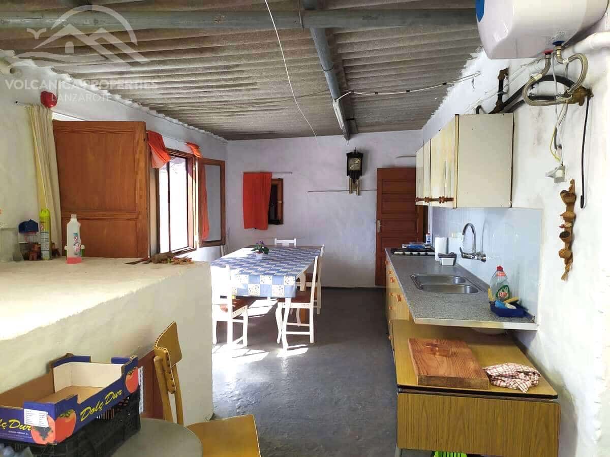 4 slaapkamer Villa te koop in Rosiana met garage - € 325.000 (Ref: 9471056)