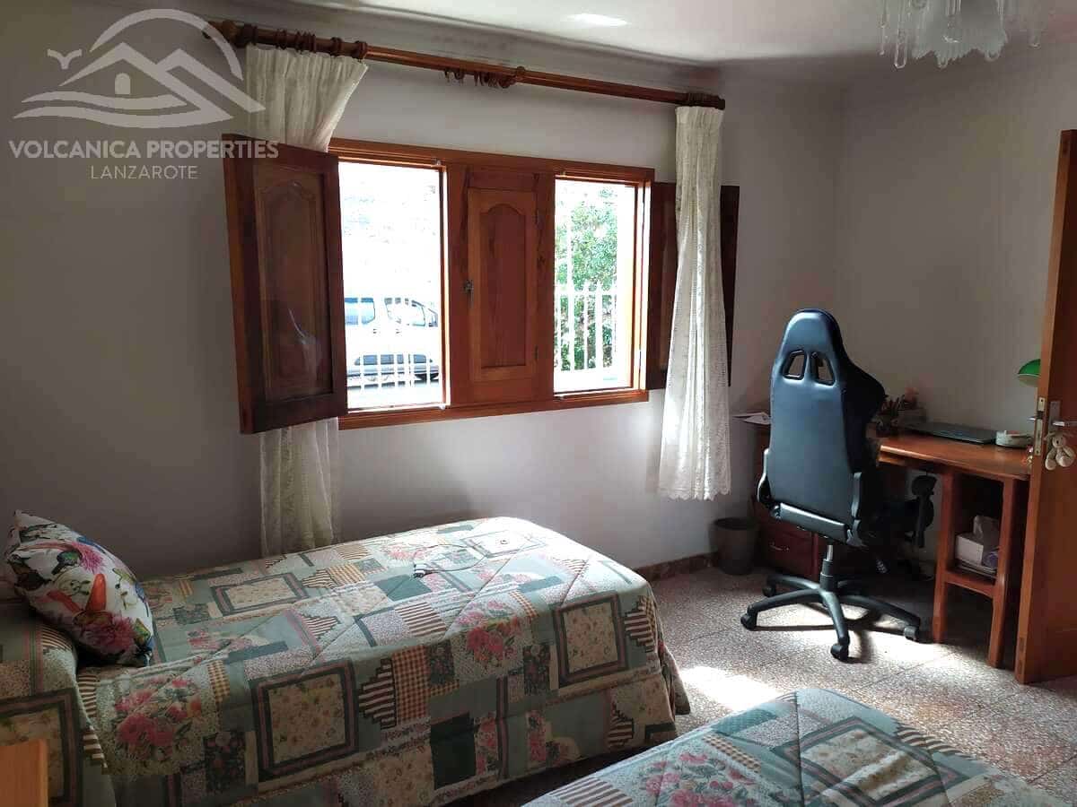 4 chambre Villa/Maison à vendre à Rosiana avec garage - 310 000 € (Ref: 9471056)
